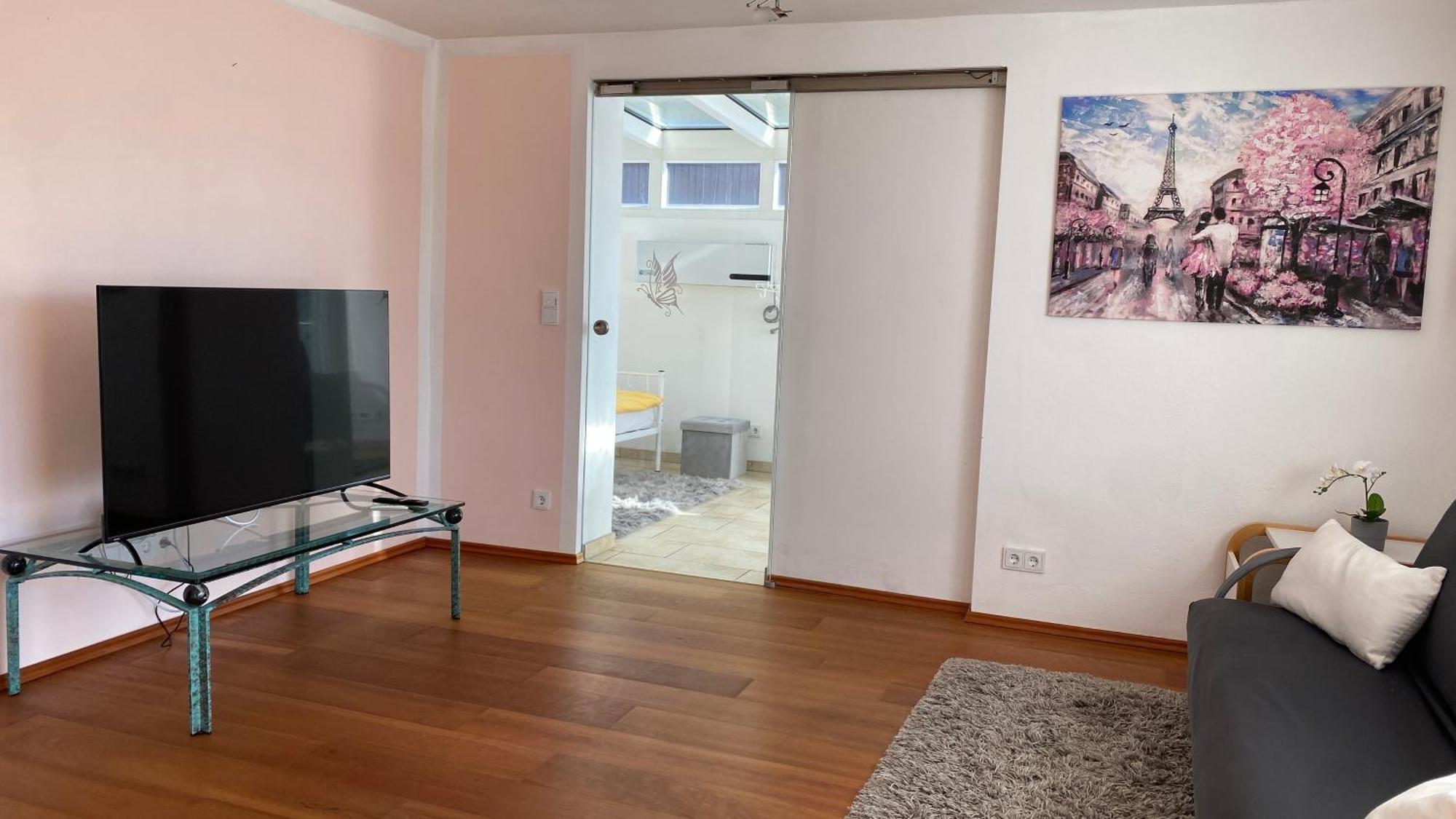 Luxus-Ferienhaus: Geräumige Wohnung mit Balkon und Garten nahe Regensburg Laaber Exterior photo